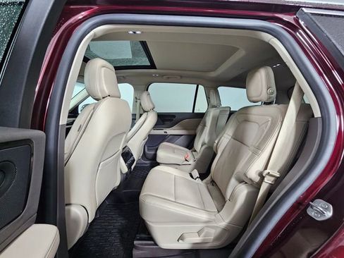 Used 2020 Lincoln Aviator Reserve w/ Equipment Group 201A image 19