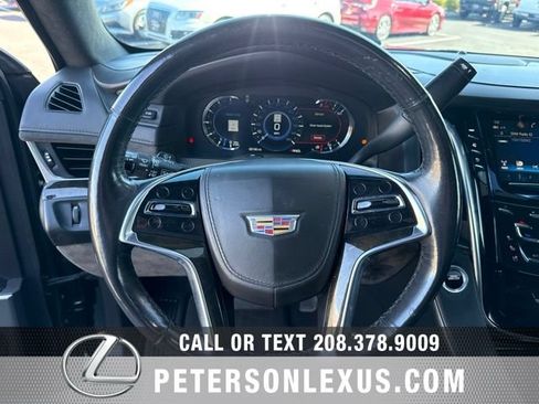 Used 2019 Cadillac Escalade ESV Platinum AWD/4WD image 32