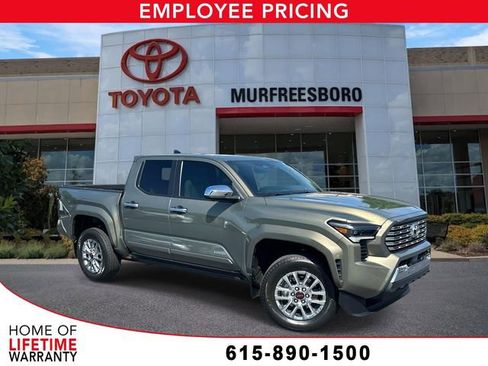 Used 2024 Toyota Tacoma Limited w/ Limited Package (LT) AWD/4WD image 1