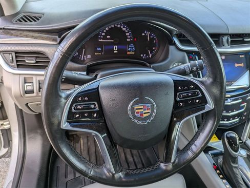 Used 2014 Cadillac XTS Luxury image 17