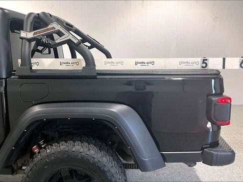 Used 2022 Jeep Gladiator Mojave w/ LED Lighting Group AWD/4WD image 46