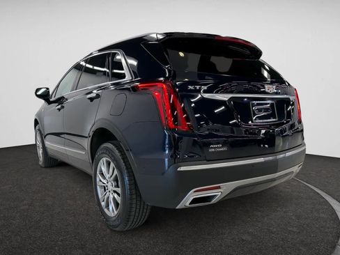 Certified 2022 Cadillac XT5 Premium Luxury w/ Technology Package image 3