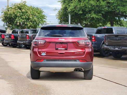 Certified 2021 Jeep Compass Limited w/ Sun and Sound Group AWD/4WD image 6