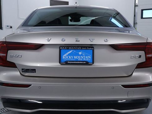 Used 2024 Volvo S60 B5 Core image 6