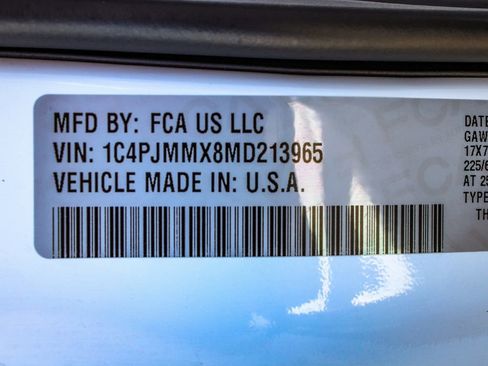 Used 2021 Jeep Cherokee Latitude Lux w/ Comfort/Convenience Group image 14