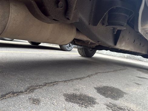 Used 2018 Toyota Tundra Limited image 23