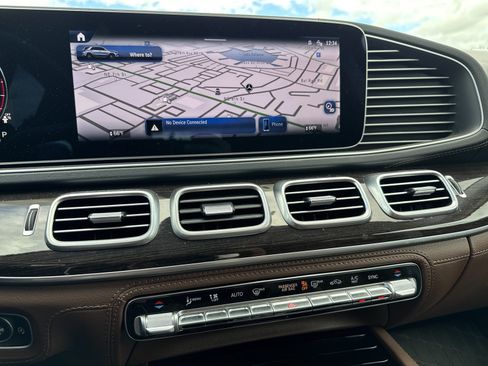 Used 2025 Mercedes-Benz GLE 350 4MATIC image 21