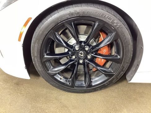 Used 2018 Lexus LC 500 Coupe w/ Touring Package RWD image 25