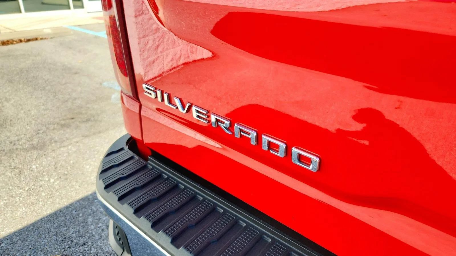 Used 2024 Chevrolet Silverado 2500 LT w/ Convenience Package AWD/4WD image 34