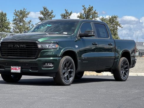 New 2026 RAM 1500 Laramie AWD/4WD image 7
