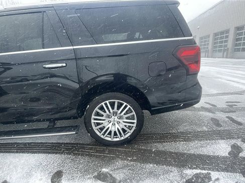 Used 2023 Ford Expedition Max Platinum image 25