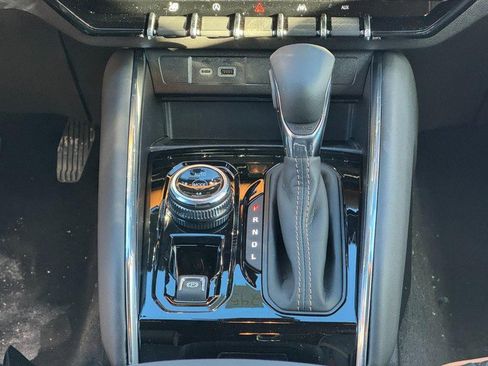 New 2026 GMC Canyon AT4 image 14