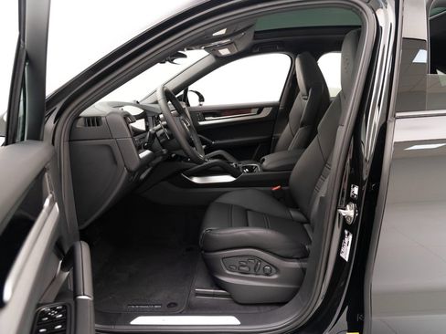 New 2026 Porsche Cayenne E-Hybrid Coupe image 17