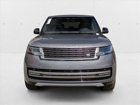 New 2025 Land Rover Range Rover SE image 6