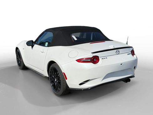 New 2026 MAZDA MX-5 Miata Club w/ Brembo/BBS Recaro Package RWD image 3