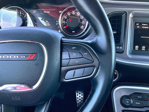 Used 2021 Dodge Challenger SXT image 19