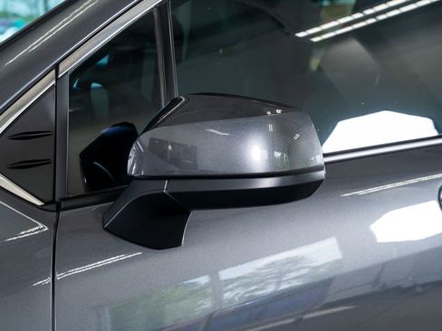 Used 2025 Toyota Sienna XLE image 20