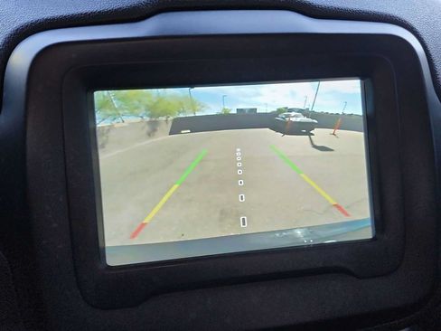 Used 2020 Jeep Renegade Altitude FWD image 26