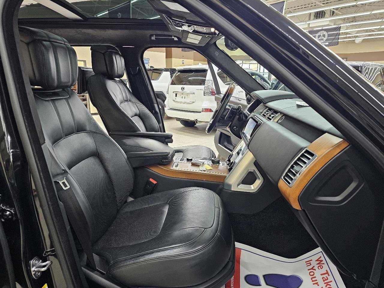 Used 2021 Land Rover Range Rover Long Wheelbase Autobiography AWD/4WD image 20