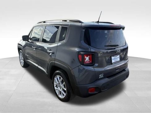 Used 2021 Jeep Renegade Latitude image 11
