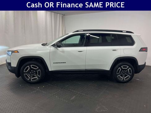 Used 2026 Jeep Cherokee Limited AWD/4WD image 9