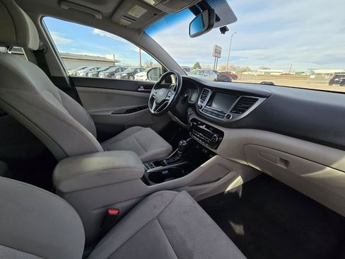 Used 2018 Hyundai Tucson Value image 16