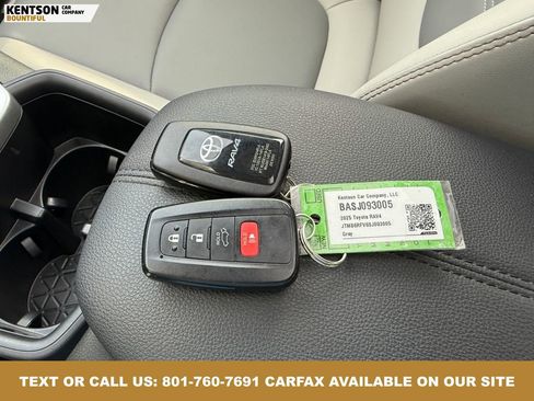 Used 2025 Toyota RAV4 XLE Premium image 39