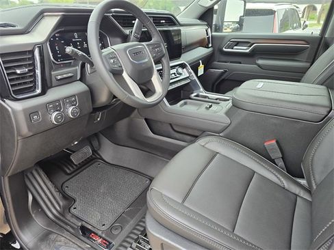 New 2026 GMC Sierra 2500 Denali w/ Denali Reserve Package image 18