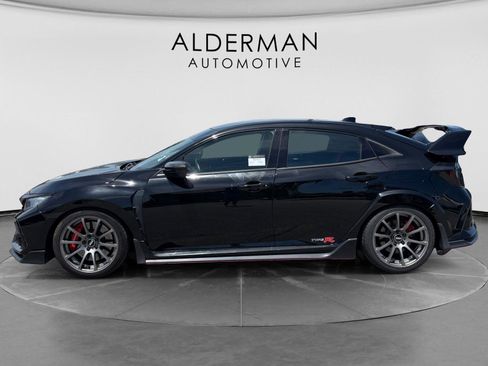 Used 2017 Honda Civic Type R image 2