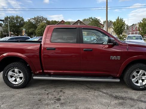 Used 2015 RAM 1500 Outdoorsman image 17