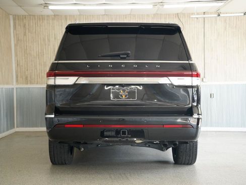 Used 2023 Lincoln Navigator Reserve AWD/4WD image 8