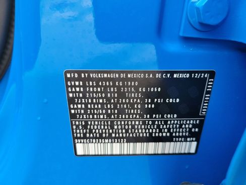 Certified 2025 Volkswagen Taos SE w/ Panoramic Sunroof Package image 38