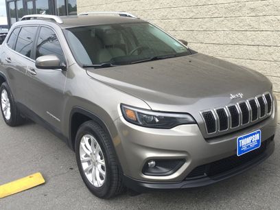Used 2019 Jeep Cherokee Latitude w/ Popular Appearance Group