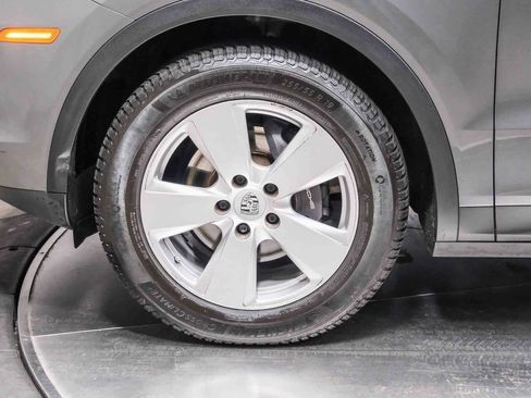 Used 2020 Porsche Cayenne image 10