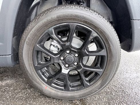 New 2026 Jeep Compass Latitude image 29