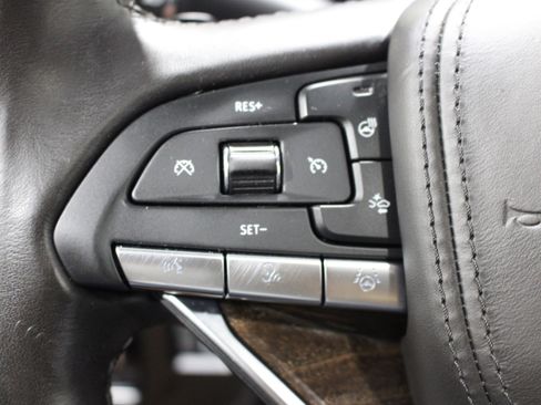 Used 2023 Cadillac Escalade ESV Sport Platinum AWD/4WD image 11