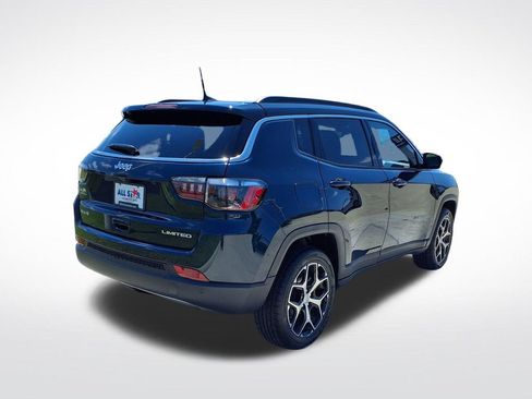Used 2024 Jeep Compass Limited AWD/4WD image 9