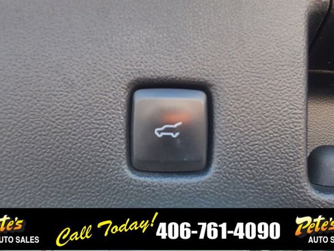 Used 2021 Ford Escape Titanium image 10
