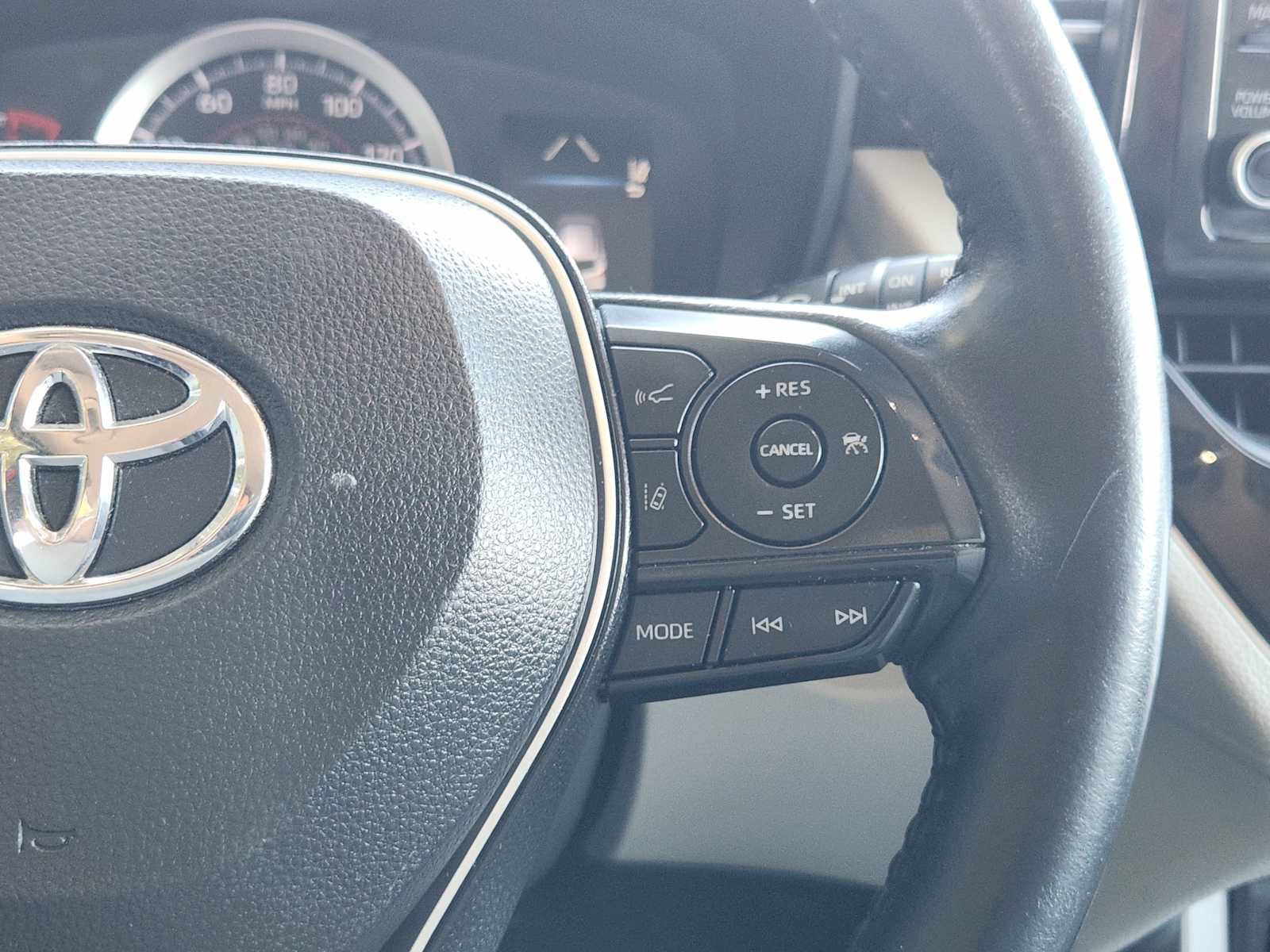 Used 2022 Toyota Corolla Cross LE FWD image 28
