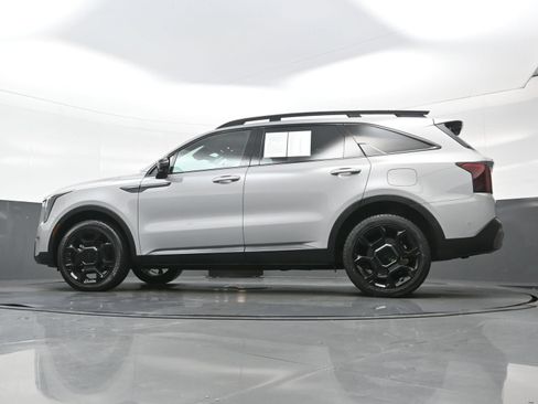 Used 2025 Kia Sorento SX AWD/4WD image 34