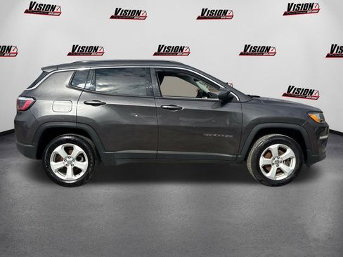 Used 2021 Jeep Compass Latitude w/ Convenience Group AWD/4WD image 4