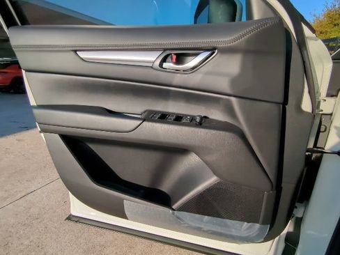 New 2025 MAZDA CX-5 AWD 2.5 S w/ Select Package image 12