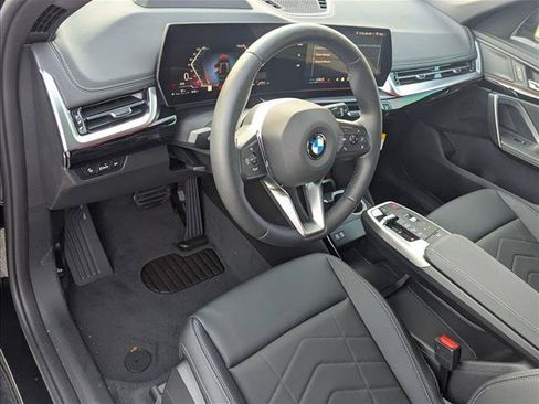 Used 2026 BMW X1 xDrive28i w/ Technology Package AWD/4WD image 3