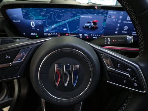 Used 2025 Buick Envision Sport Touring image 10