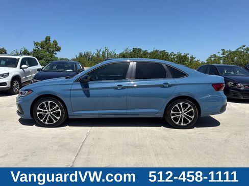 Used 2026 Volkswagen Jetta Sport FWD image 8