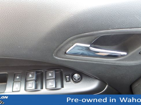 Used 2022 Chevrolet Colorado LT w/ LT Convenience Package image 13