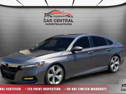 Used 2018 Honda Accord Touring image 1