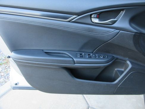 Used 2020 Honda Civic Sport Touring image 28