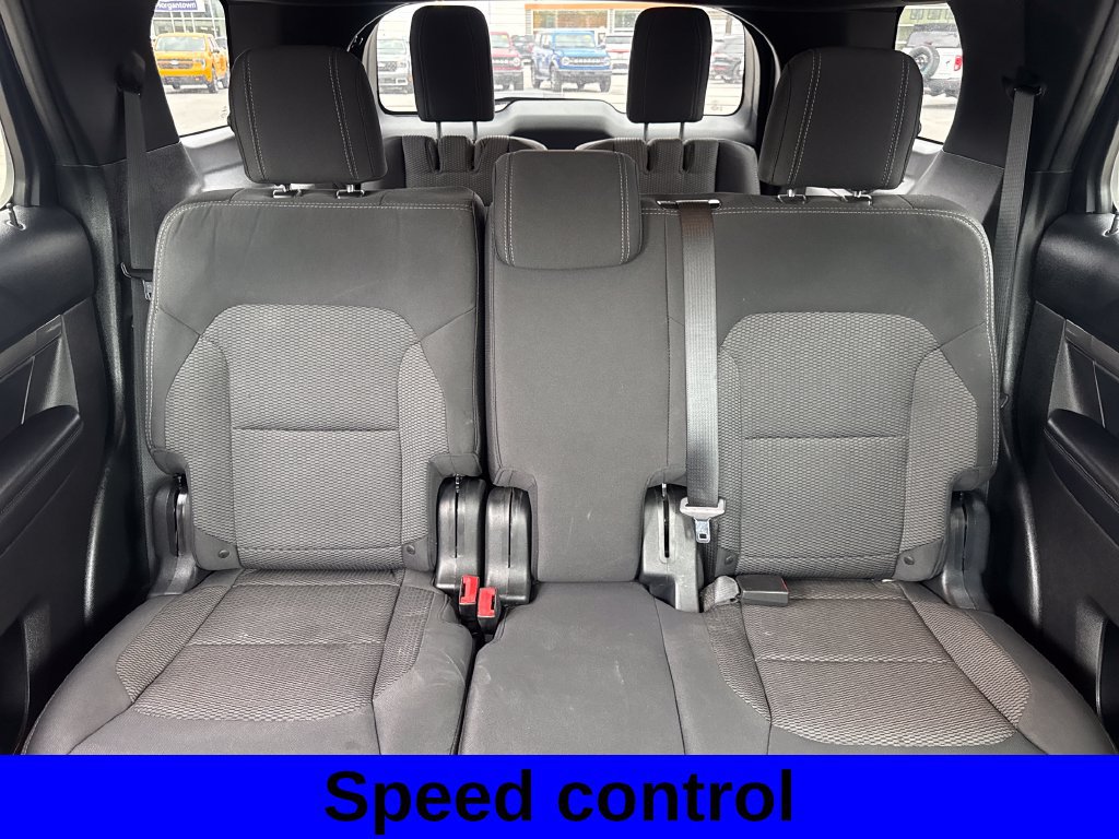Used 2018 Ford Explorer XLT AWD/4WD image 14