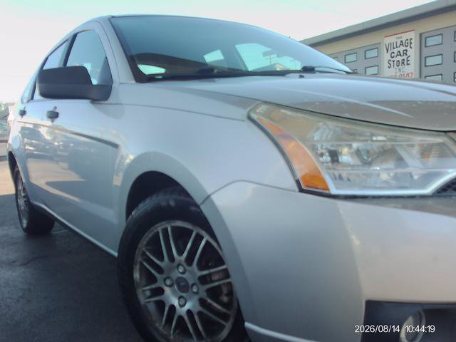 Used 2010 Ford Focus SE FWD image 18